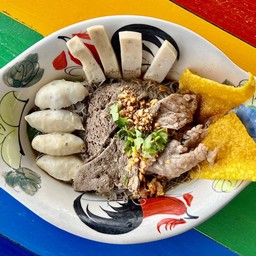 ก๋วยเตี๋ยวหมู น้ำตก