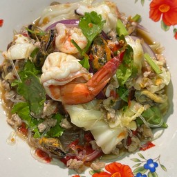 ยำวุ้นเส้นทะเล