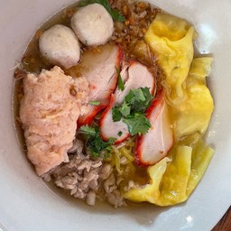 บะหมี่เกี๊ยวน้ำใส