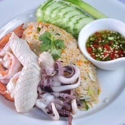 ข้าวผัดทะเล