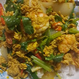 กุ้งผัดผงกระหรี่