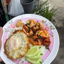 หมูทอด น้ำจิ้มแจ่ว