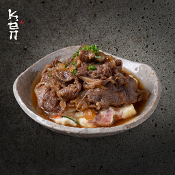 เนื้อตุ๋นกับสลัดมันฝรั่ง