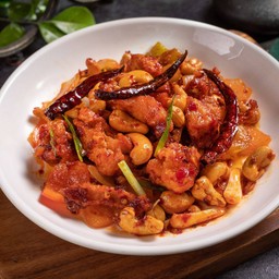 ไก่ผัดเม็ดมะม่วง