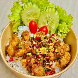 ข้าวไก่ทอดคั่วพริกเกลือ