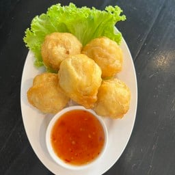 ลูกชิ้นปลาชุปแป้งทอด