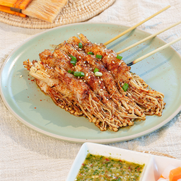 เบค่อนพันเห็ดเข็มทอง (ขายดี)