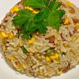 ข้าวผัดไข่ใส่แหนม