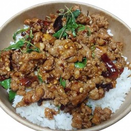 กระเพราหมูสับ