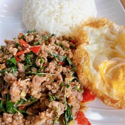 ข้าวกระเพราหมูสับ