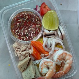 ยำข้าวโพดรวมมิตร