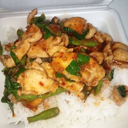 ผัดพริกแกงไก่