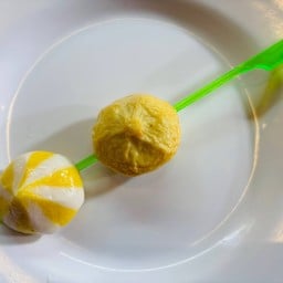 ชิ้นปลาไส้ลาวา สุ่มไส้