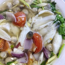 ต้มยำปลาเห็ดโคนน้ำใส