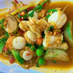 หอยเชลล์ผัดฉ่า