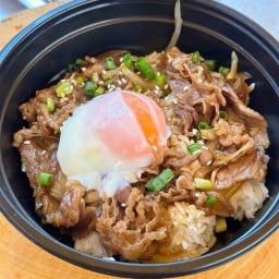 แป๊ะยิ้ม ข้าวหน้าเนื้อ ข้าวผัดปู เนื้อทอด20วิ!