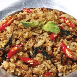 ข้าวกะเพราคลุกหมู