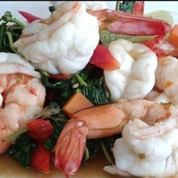 กุ้งผัดกะเพรา