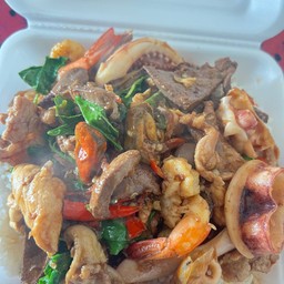 ข้าวกระเพรารวมโคตรๆ