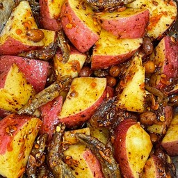 ยำแอพเปิ้ลฟูจิเนื้อกรอบ