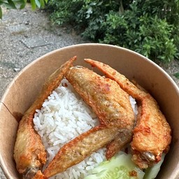 ข้าว ปีกไก่ทอด