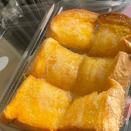 ปังปิ้งเนยนม น้ำตาล