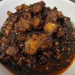 น้ำพริกเผากากหมูโครตแซ่บกากหมูแน่นกระปุกอร่อยมากแนะนำค่ะ