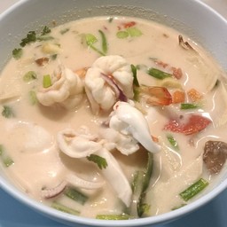 ต้มข่าทะเล(กุ้ง+หมึก)
