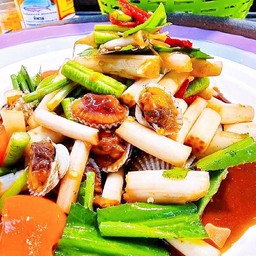 ตำไหลบัวหอยแครง