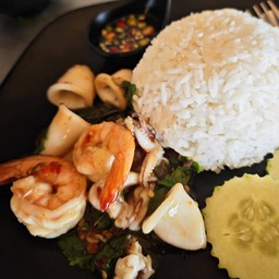 ข้าวกระเพราทะเล