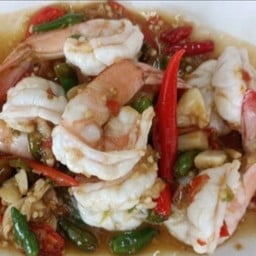 กุ้งผัดพริกขี้หนูสด