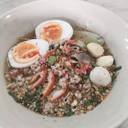 ก๋วยเตี๋ยวหมูโบราณ ต้มยำ