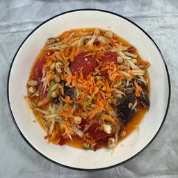 ส้มตำไทยใส่ปู