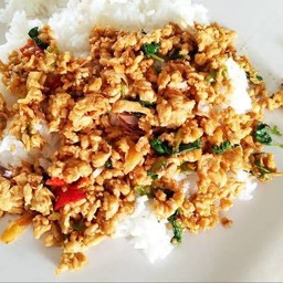 ข้าวกระเพราไก่บด