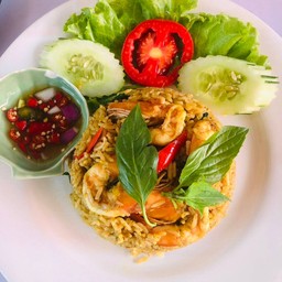 ข้าวผัดต้มยำกุ้ง