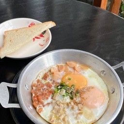 ไข่กระทะ+ขนมปัง
