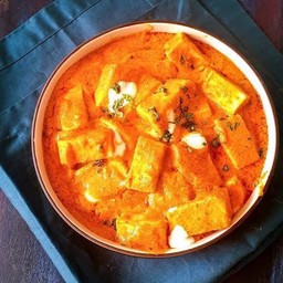 shahi paneer แกงชีสในซอสมะเขือเทศ