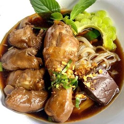 น่อง + ข้อ ไก่ตุ๋น