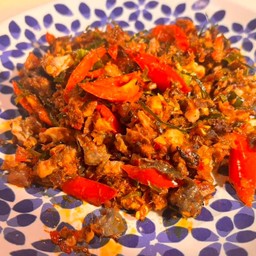 ผัดเผ็ดกบ(กับข้าว)