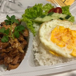 ข้าวไก่กระเทียมพริกไทยดำ