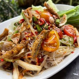 Papaya Salad With White Vermicelli And Crispy Fish