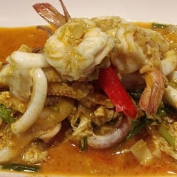 กุ้ง+หมึก(ผัดผงกระหรี่)