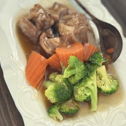 หมูตุ๋นน้ำแดง ซี่โครงหมู