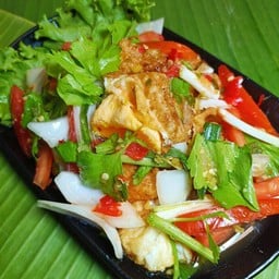 ยำไข่ดาว