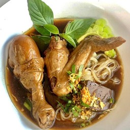 ปีก + น่อง ไก่ตุ๋น