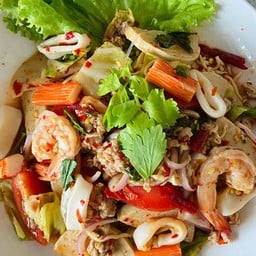 โอริโอ้ยำแซ่บ เอกมัย