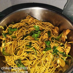 Spaghetti chicken  สปาเก็ตตี้ไก่