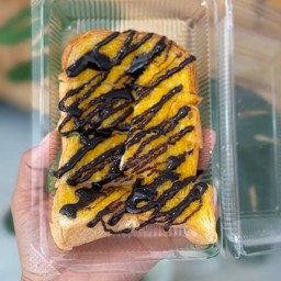 ขนมปังปิ้งเนย+ช็อกโกแลต