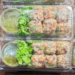 ลุยสวนแป้งญวณไส้หมูสับเห็ดหอม