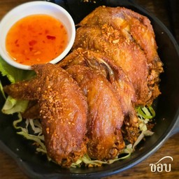 ปีกไก่ทอดน้ำปลา